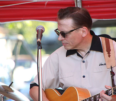 Harlan Days music performer